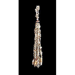 Item 115018 White Umbonium Pearl Tassel Ornament