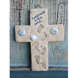 Item 220137 Footprints In The Sand Cross Plaque