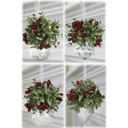 Item 254022 Red Kissing Krystal Ornament