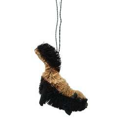 Item 440013 SKUNK ORNAMENT